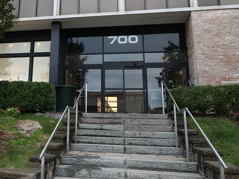 700 White Plains Road Location